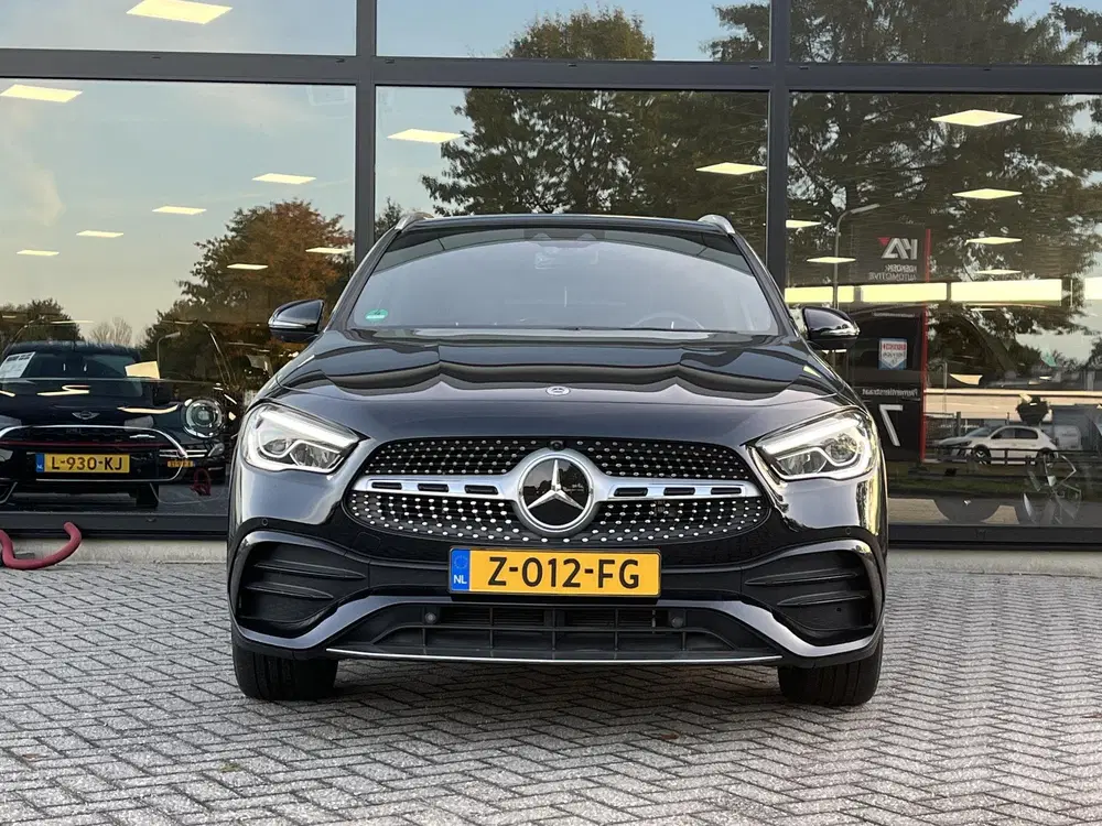 Mercedes-Benz GLA 250e AMG uit 2020, foto 14