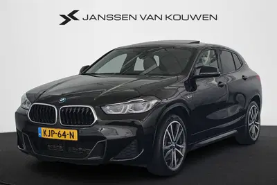 BMW X2 xDrive25e M Sport Panoramadak Head-Up Harm uit 2023