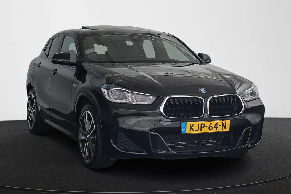 BMW X2 xDrive25e M Sport Panoramadak Head-Up Harm uit 2023, foto 2