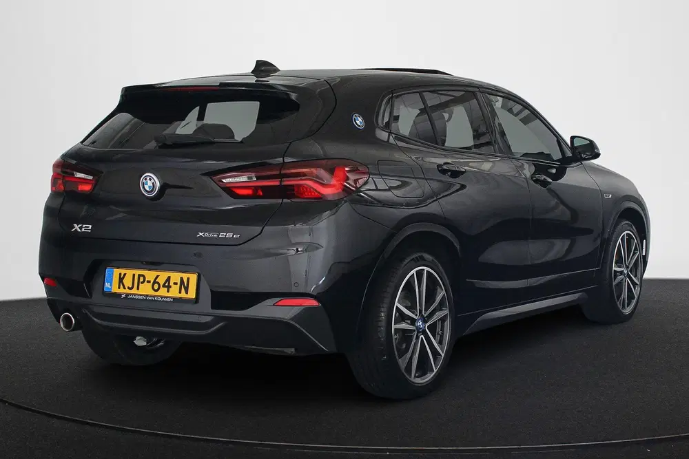 BMW X2 xDrive25e M Sport Panoramadak Head-Up Harm uit 2023, foto 3