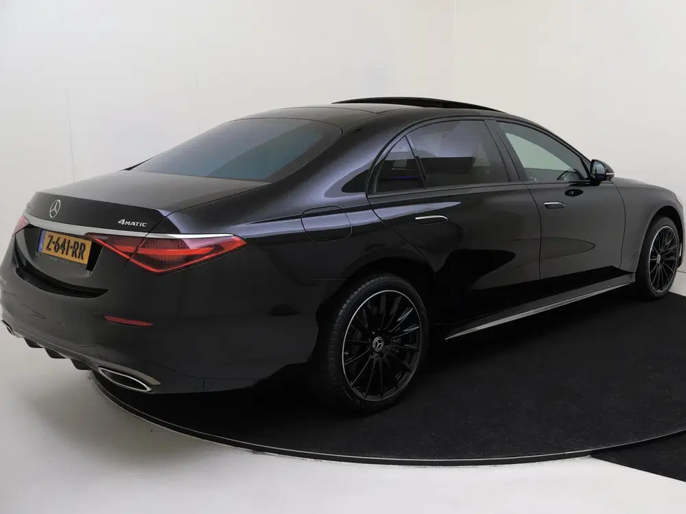 Mercedes-Benz S-Klasse 580 e 4MATIC Lang AMG Line uit 2024, foto 4
