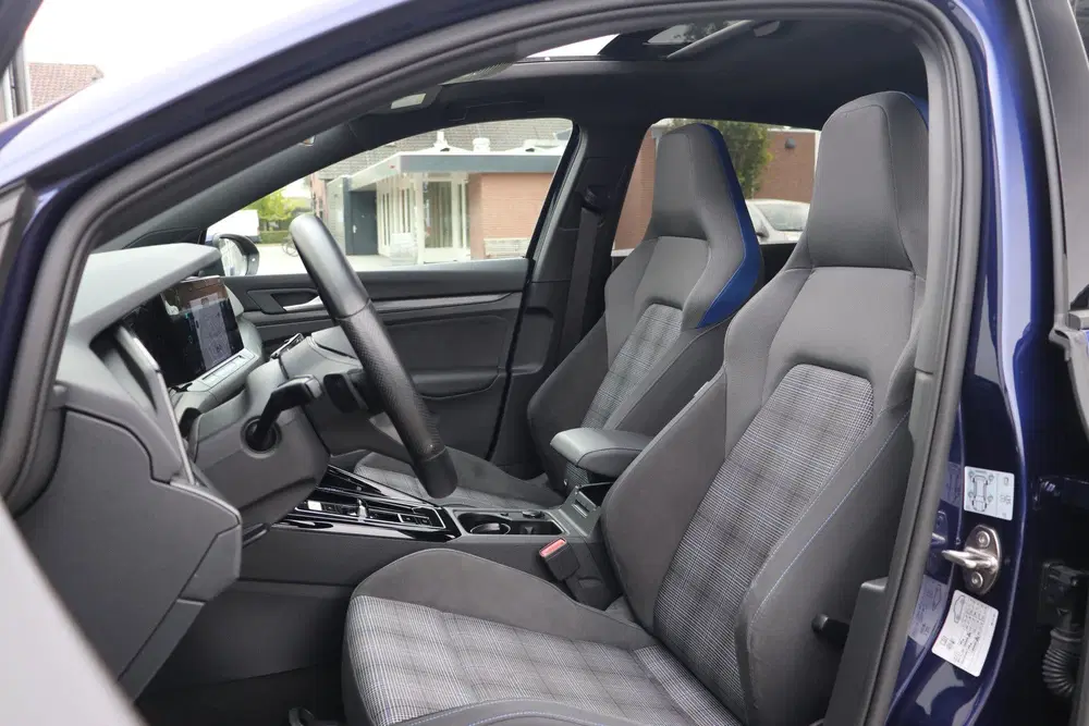 Volkswagen Golf 1.4 eHybrid GTE Pano Matrix IQ ACC uit 2023, foto 3