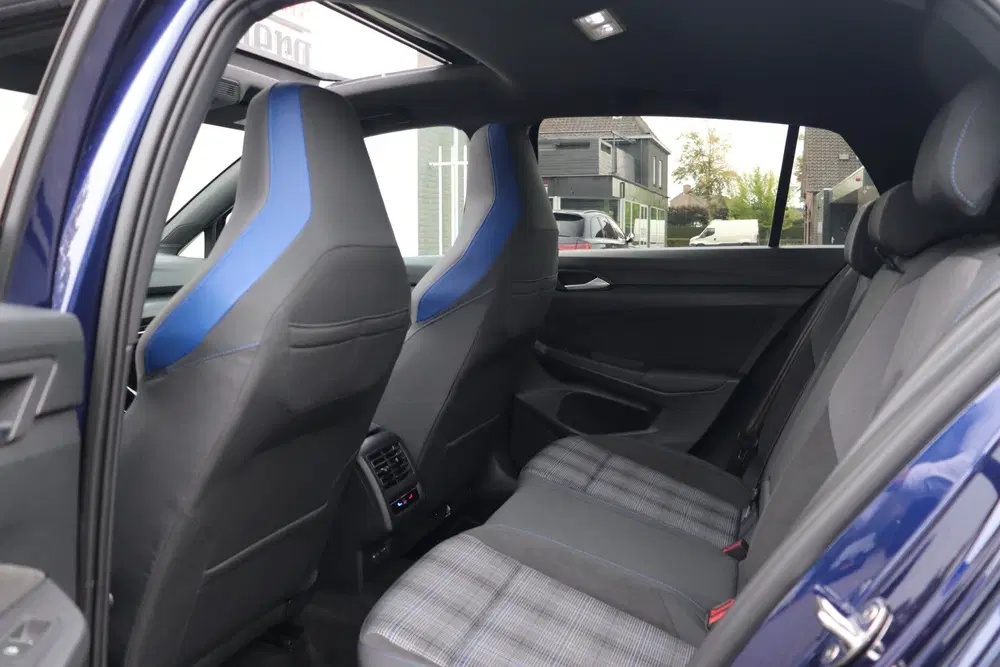 Volkswagen Golf 1.4 eHybrid GTE Pano Matrix IQ ACC uit 2023, foto 4
