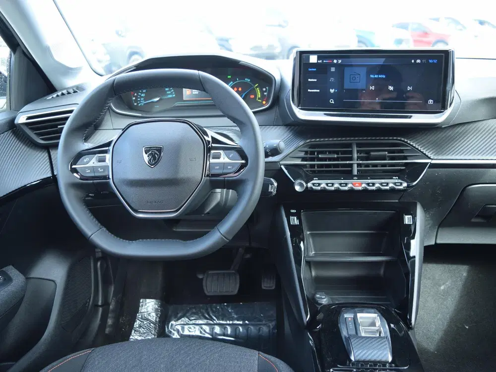 Peugeot 208 1.2 Hybrid 110 e-DCS6 Business NAVIGATIE & uit 2026, foto 10