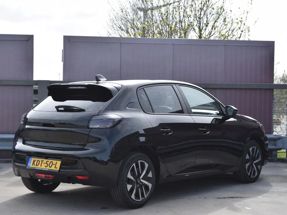 Peugeot 208 1.2 Hybrid 110 e-DCS6 Business NAVIGATIE & uit 2026, foto 3