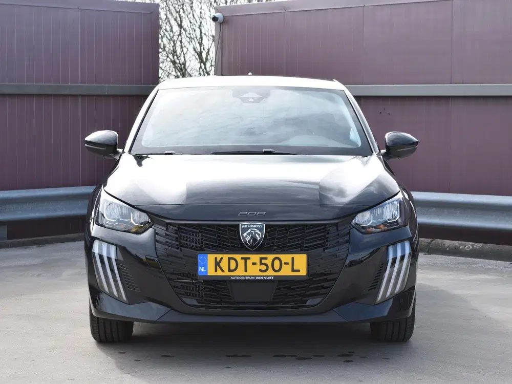 Peugeot 208 1.2 Hybrid 110 e-DCS6 Business NAVIGATIE & uit 2026, foto 4