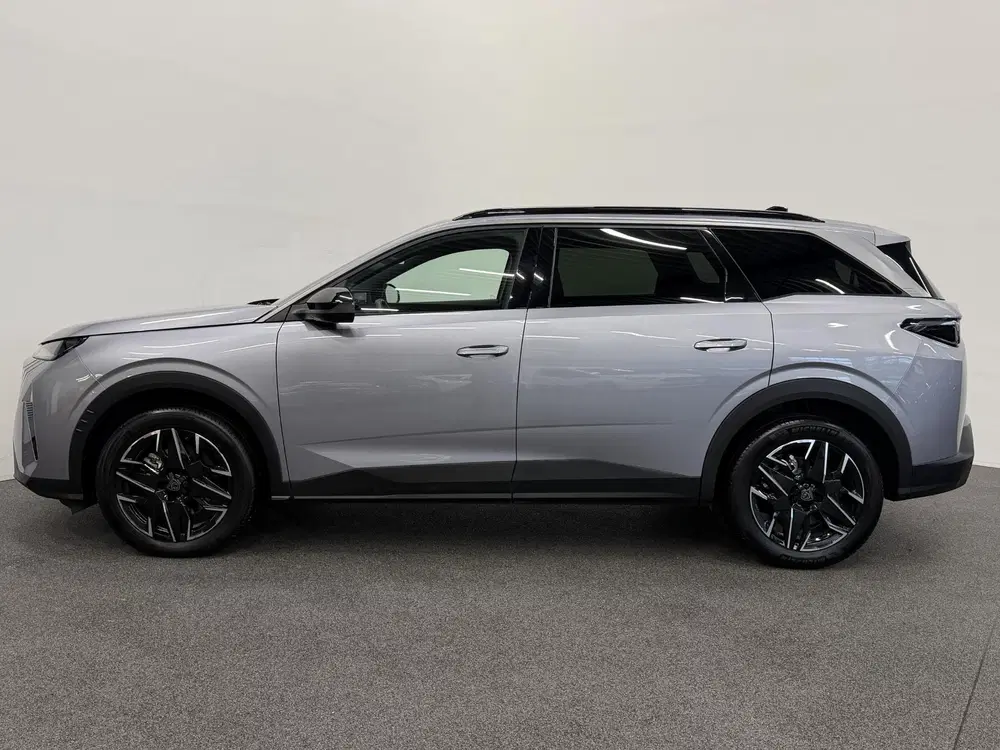 Peugeot 5008 1.2 Hybrid 136pk Allure Automaat Navigatie uit 2025, foto 2