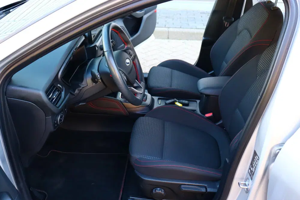 Ford Focus 1.0 EcoBoost Hybrid ST Line X Business O.a uit 2021, foto 8