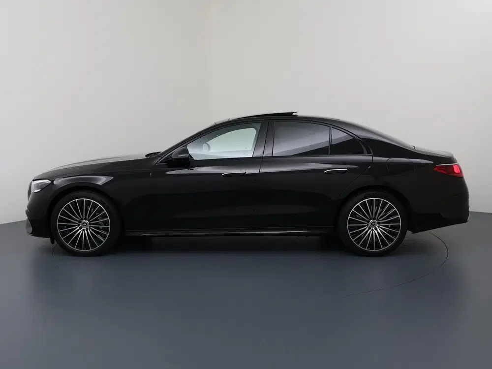 Mercedes-Benz E-Klasse 300e Sport Edition uit 2026, foto 5
