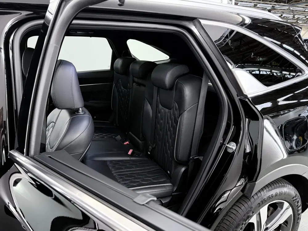 Kia Sorento 1.6 T-GDI Plug-in Hybrid 4WD ExecutiveLine uit 2021, foto 10