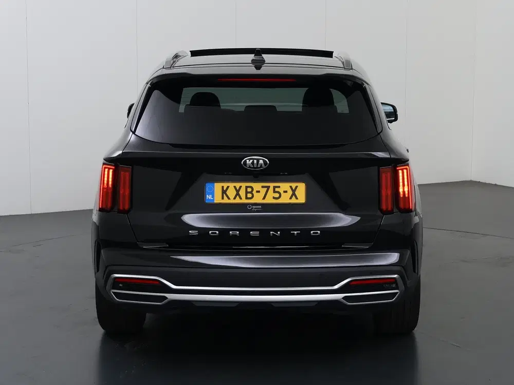 Kia Sorento 1.6 T-GDI Plug-in Hybrid 4WD ExecutiveLine uit 2021, foto 4