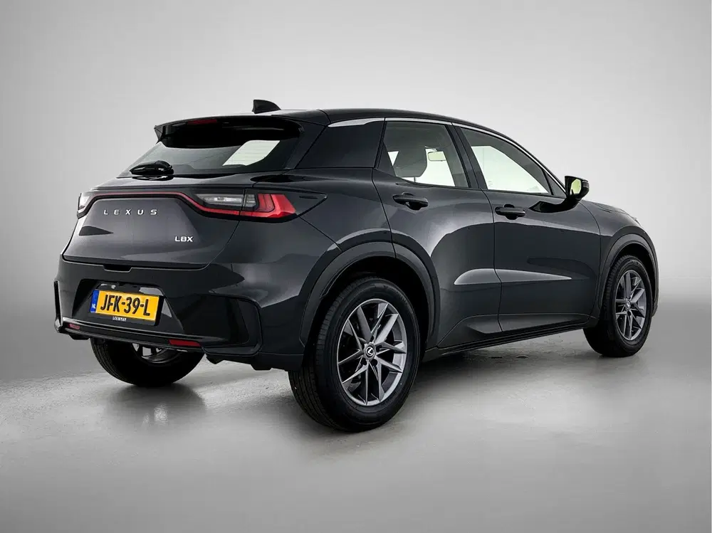 Lexus LBX Limited Edition & Comfort Safety Pack uit 2025, foto 2