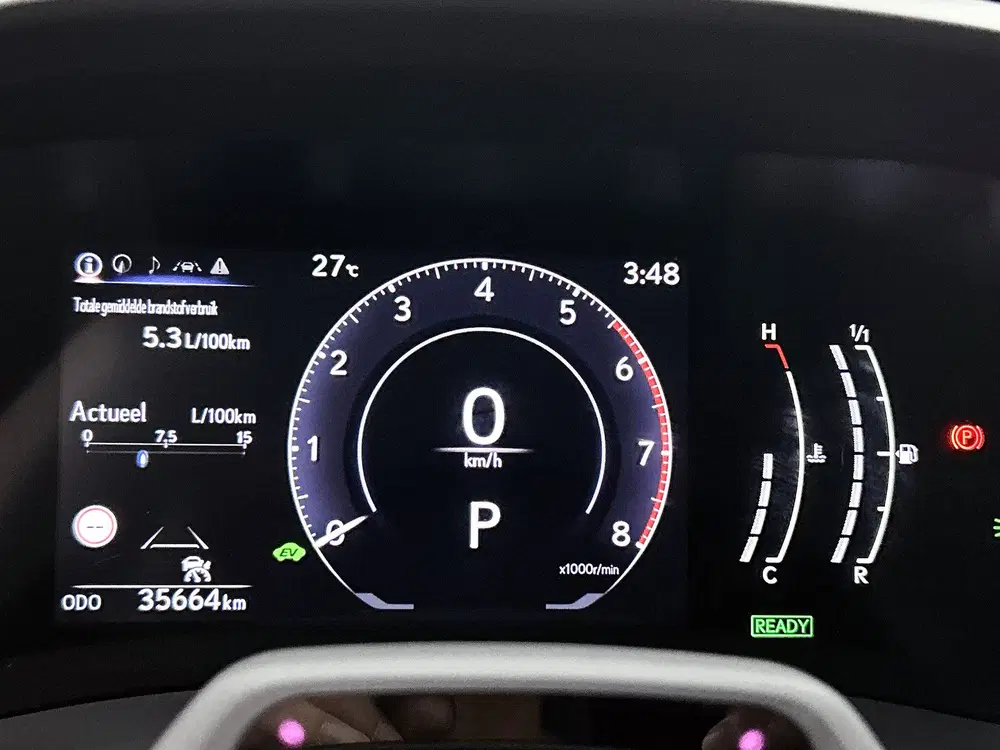 Lexus LBX Limited Edition & Comfort Safety Pack uit 2025, foto 5