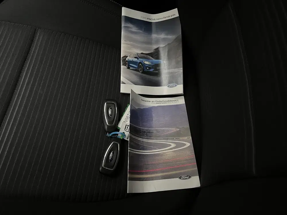 Ford Focus 1.0 EcoBoost Titanium X Business uit 2021, foto 8