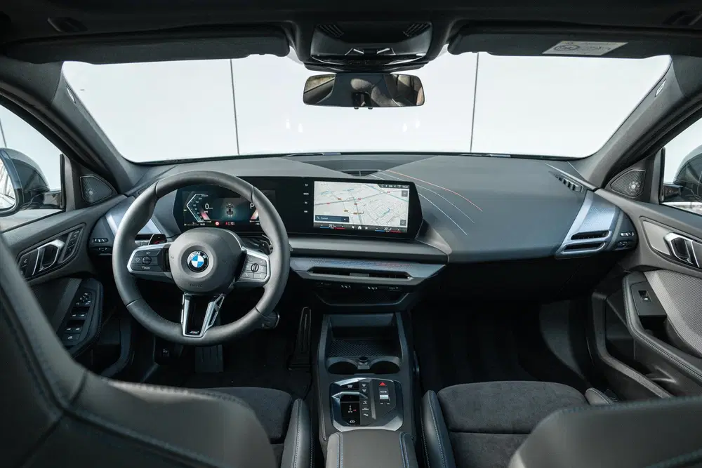 BMW 1-serie 120 M Sport Automaat uit 2026, foto 3