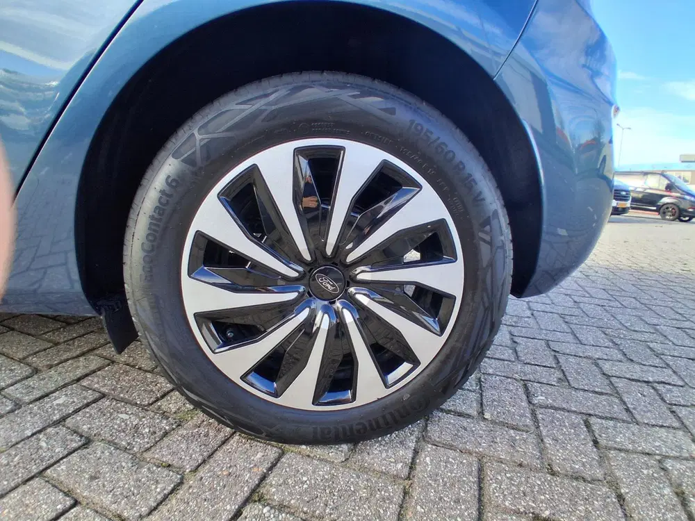 Ford Fiesta 1.0 EcoBoost Hybrid Titanium WINTERPAKKET. uit 2023, foto 13