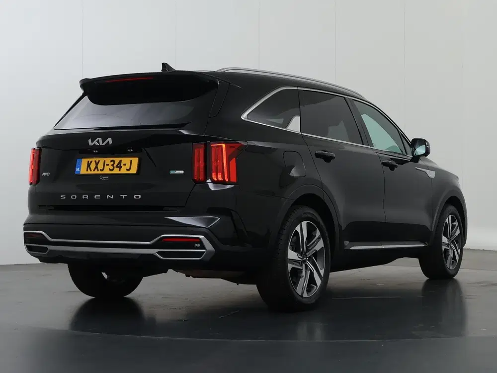 Kia Sorento 1.6 T-GDI Plug-in Hybrid 4WD ExecutiveLine uit 2022, foto 2