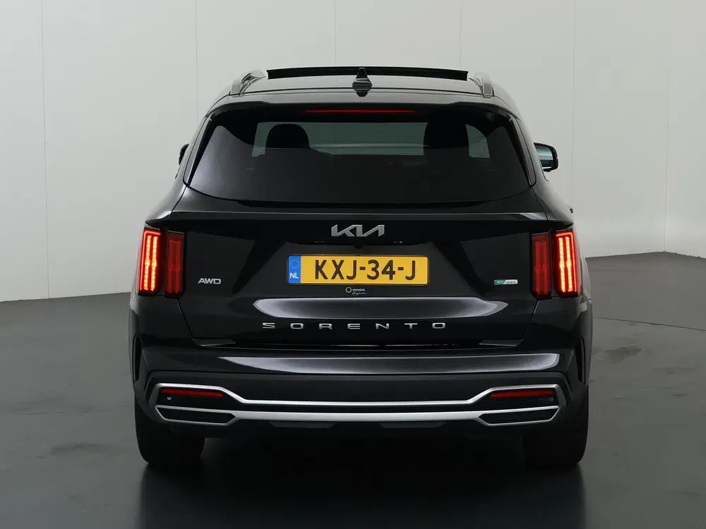 Kia Sorento 1.6 T-GDI Plug-in Hybrid 4WD ExecutiveLine uit 2022, foto 4