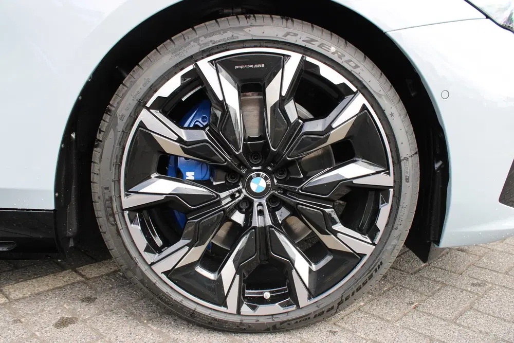 BMW i5 eDrive40 M Sport uit 2026, foto 8