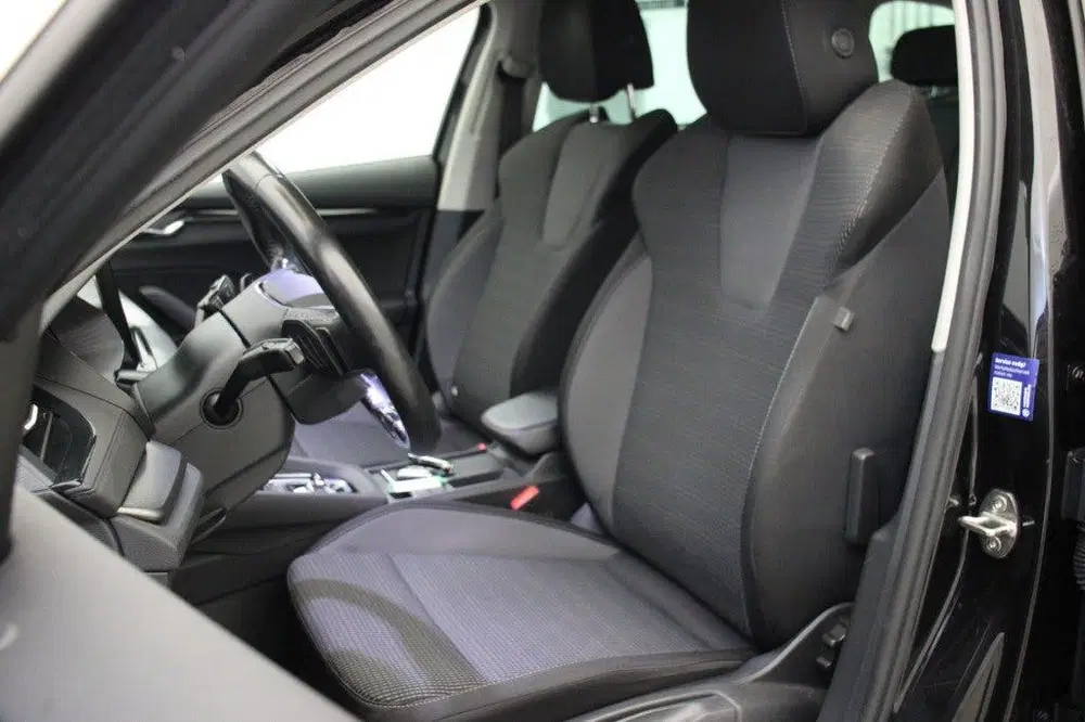 Skoda Octavia Combi 1.4 TSI iV PHEV Business Edition uit 2021, foto 11