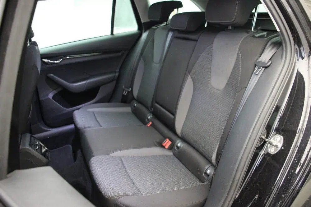 Skoda Octavia Combi 1.4 TSI iV PHEV Business Edition uit 2021, foto 12