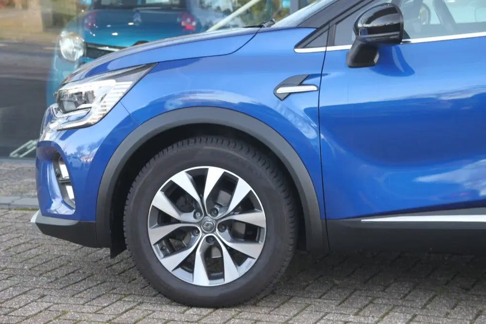 Renault Captur 140PK-INTENS-AUTOM-77DKM-NAVI-ADAPT.CRUISE uit 2021, foto 2