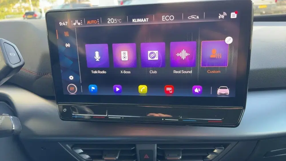 Cupra Born Performance One 62 kWh 94 uit 2021, foto 14
