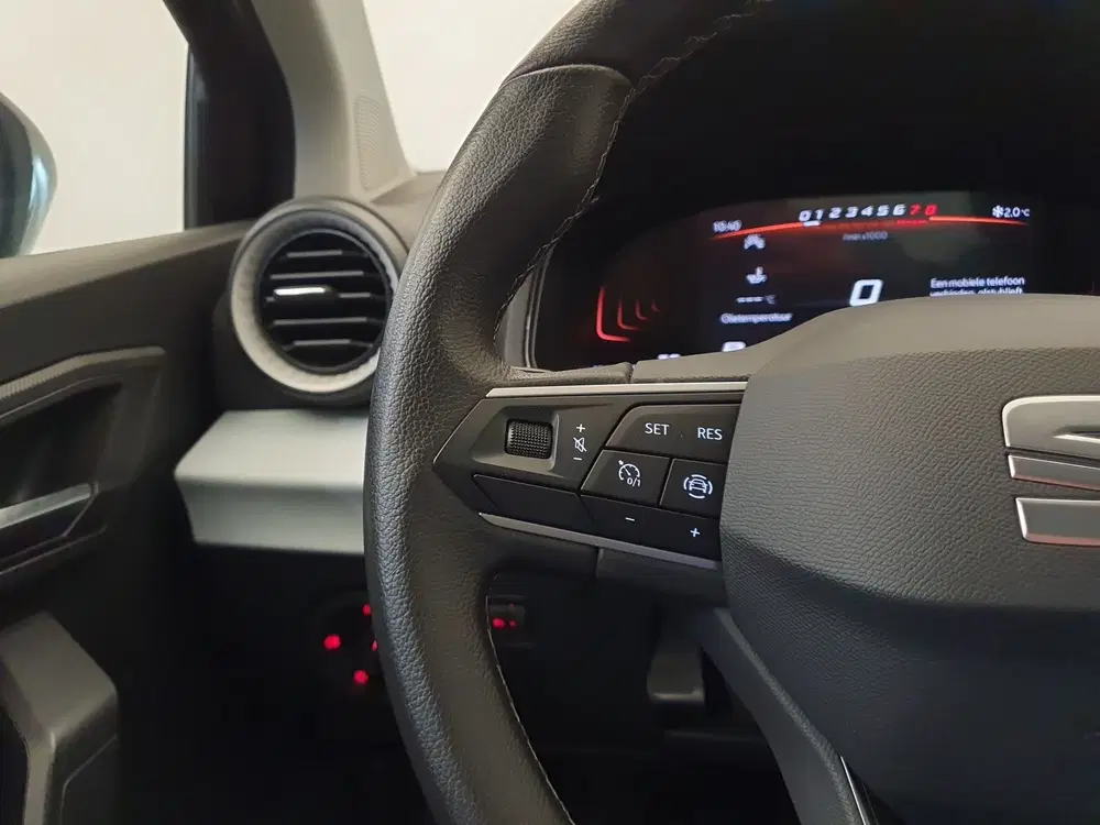 SEAT Arona 1.0 TSI 110pk DSG uit 2024, foto 10