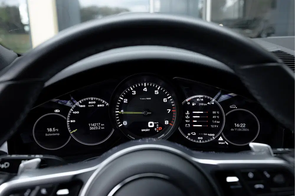 Porsche Cayenne 3.0 E-Hybrid 463PK uit 2022, foto 12