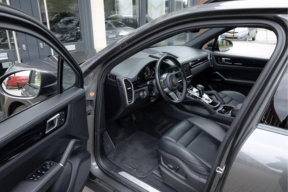 Porsche Cayenne 3.0 E-Hybrid 463PK uit 2022, foto 3