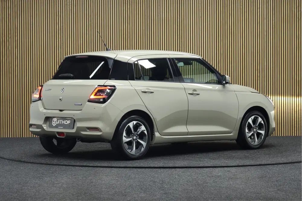 Suzuki Swift 1.2 Style Smart Hybrid uit 2025, foto 10