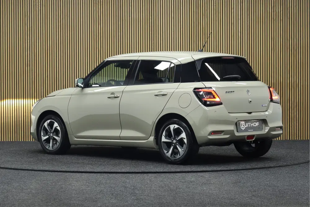 Suzuki Swift 1.2 Style Smart Hybrid uit 2025, foto 3