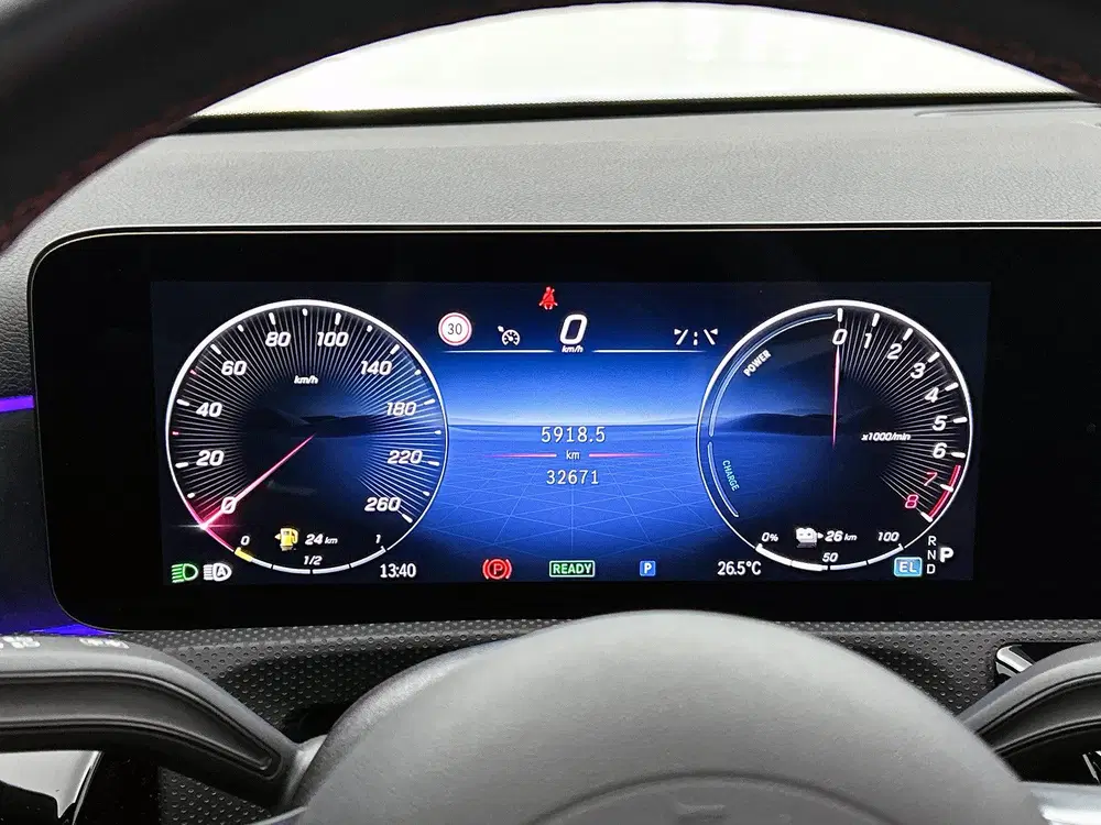 Mercedes-Benz A-Klasse 250 e Business Solution AMG uit 2025, foto 6
