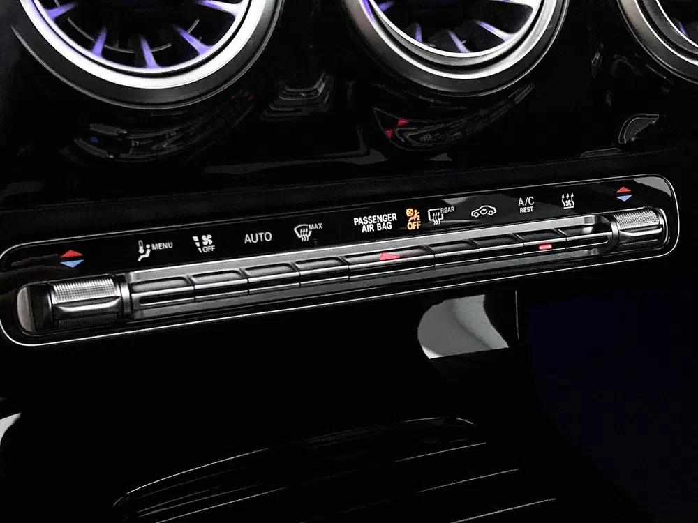 Mercedes-Benz A-Klasse 250 e Business Solution AMG uit 2025, foto 9