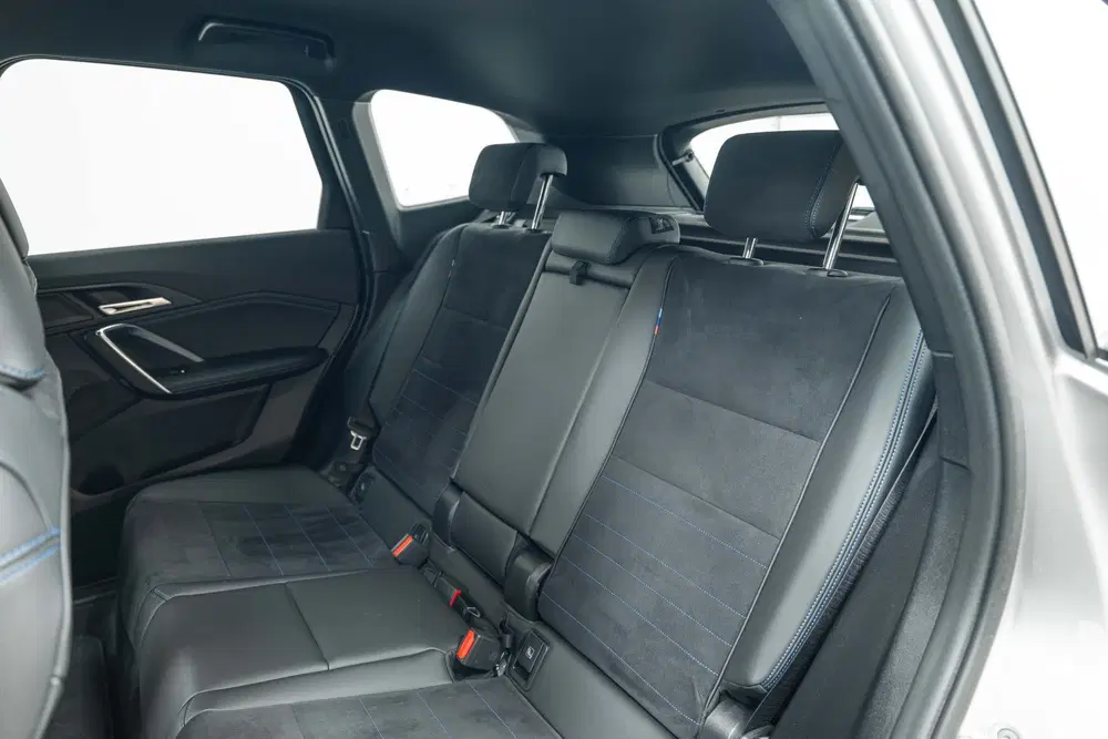 BMW iX1 eDrive20 M Sport uit 2024, foto 11