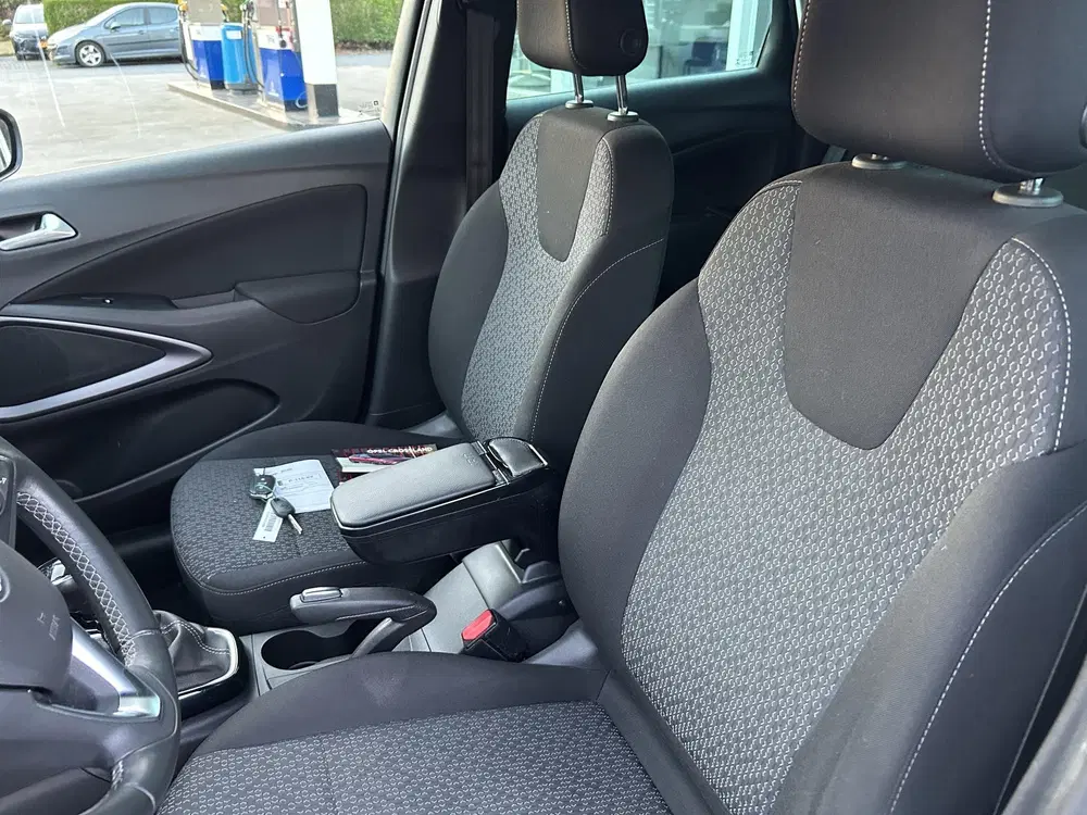 Opel Crossland 1.2 Turbo Edition uit 2022, foto 15