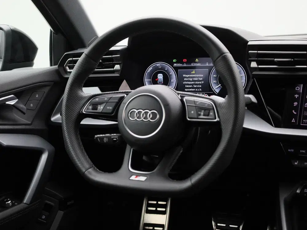 Audi A3 40 TFSI e S edition Navigatie uit 2025, foto 10