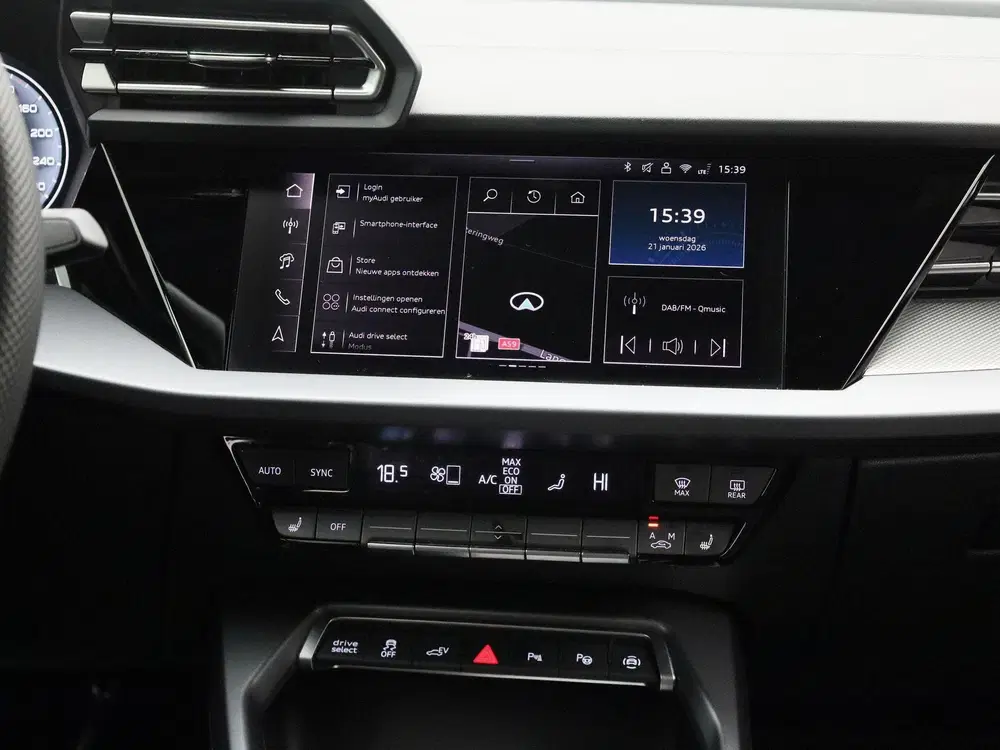 Audi A3 40 TFSI e S edition Navigatie uit 2025, foto 8