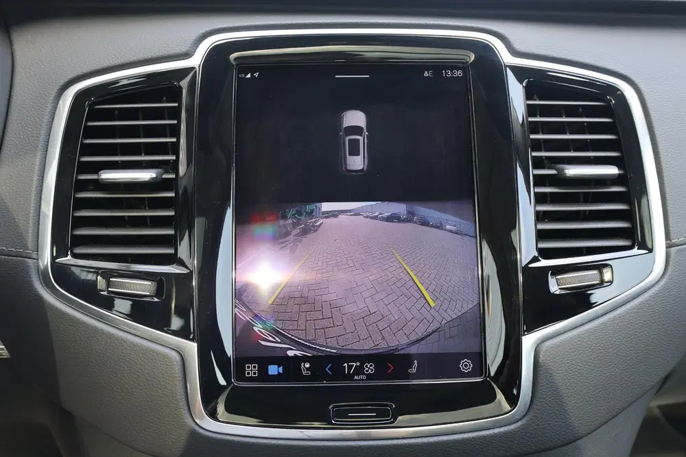 Volvo XC90 Plug-in Hybrid T8 AWD Ultimate Dark uit 2023, foto 12