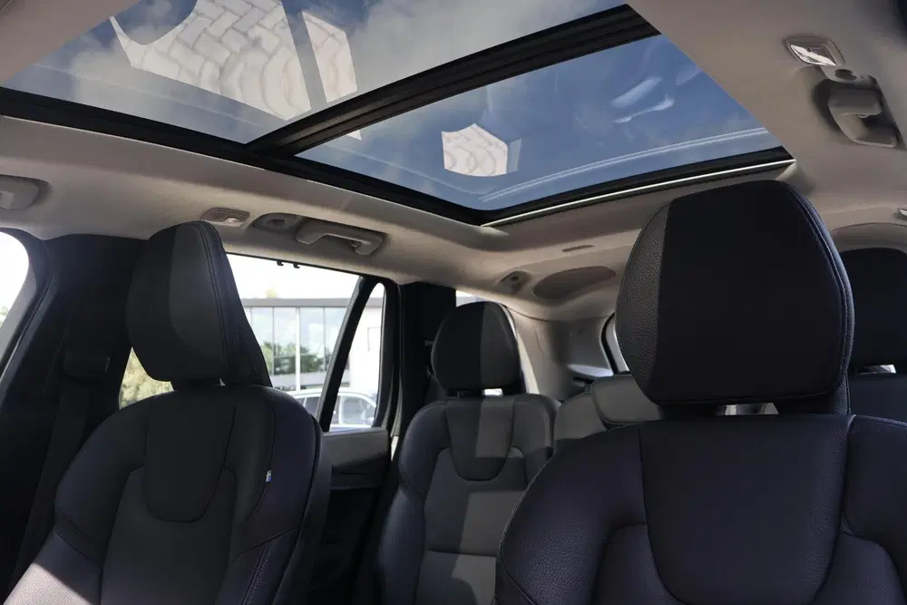 Volvo XC90 Plug-in Hybrid T8 AWD Ultimate Dark uit 2023, foto 14