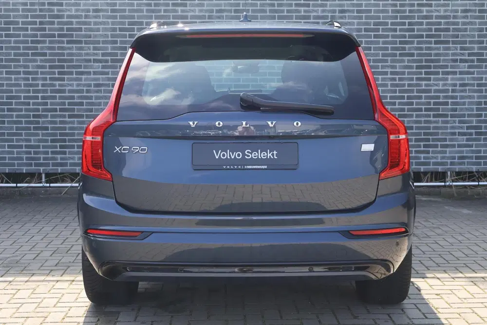 Volvo XC90 Plug-in Hybrid T8 AWD Ultimate Dark uit 2023, foto 5