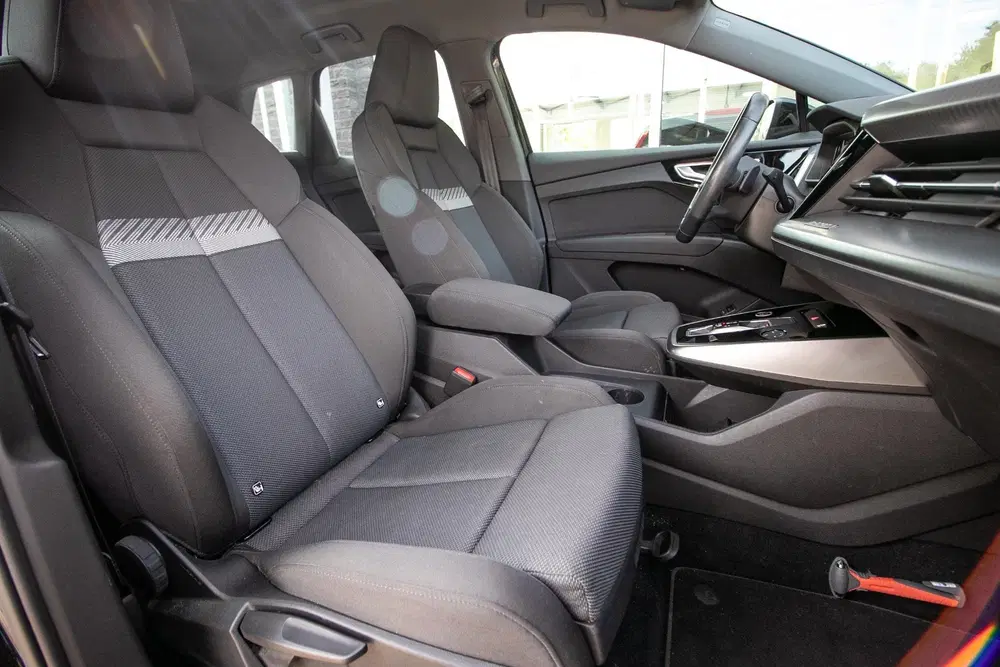 Audi Q4 e-tron 40 Launch edition Advanced 77 kWh uit 2021, foto 5