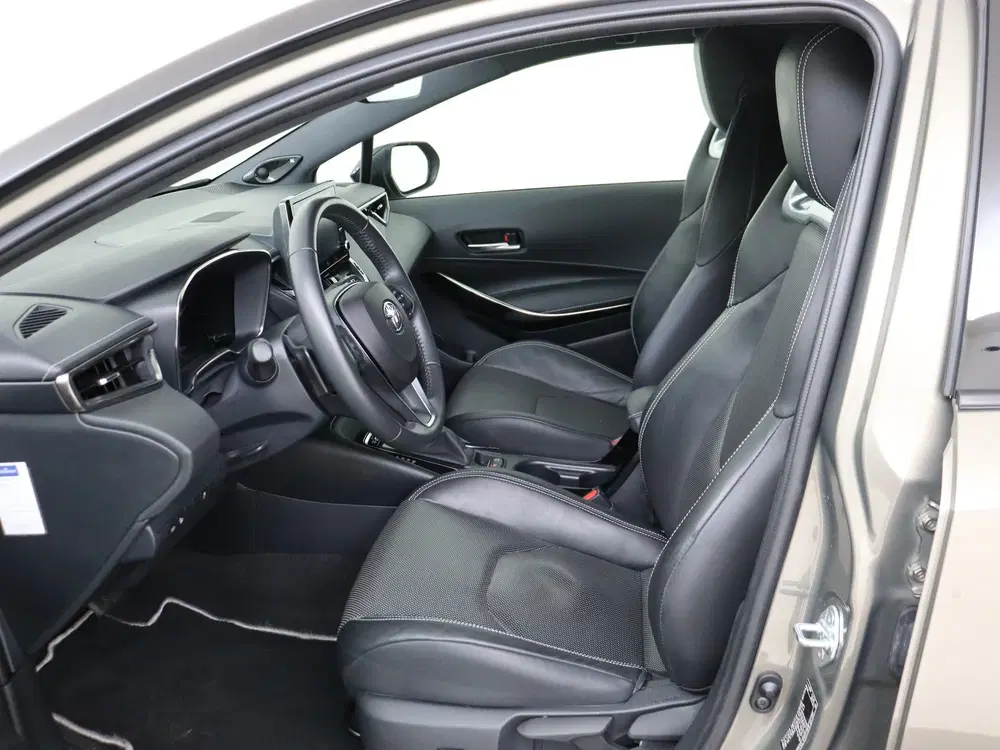 Toyota Corolla 2.0 Hybrid Premium uit 2021, foto 15