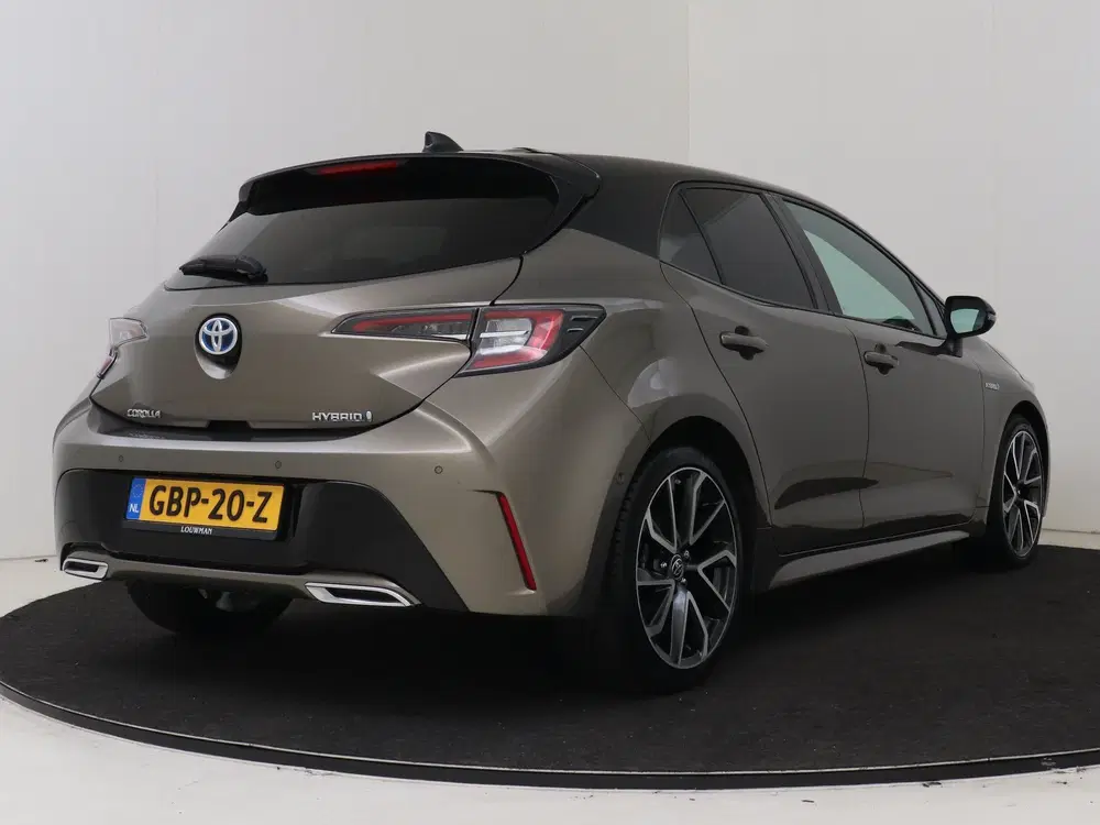 Toyota Corolla 2.0 Hybrid Premium uit 2021, foto 2