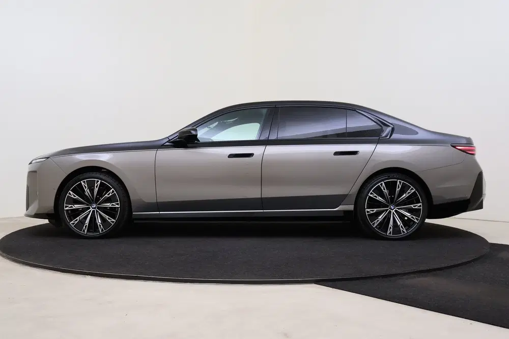 BMW i7 50 xDrive M Sport uit 2026, foto 14