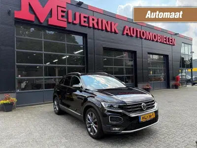 Volkswagen T-Roc 1.5 TSI SPORT BNSR BJ.2019 PANO TREKHAAK uit 2019