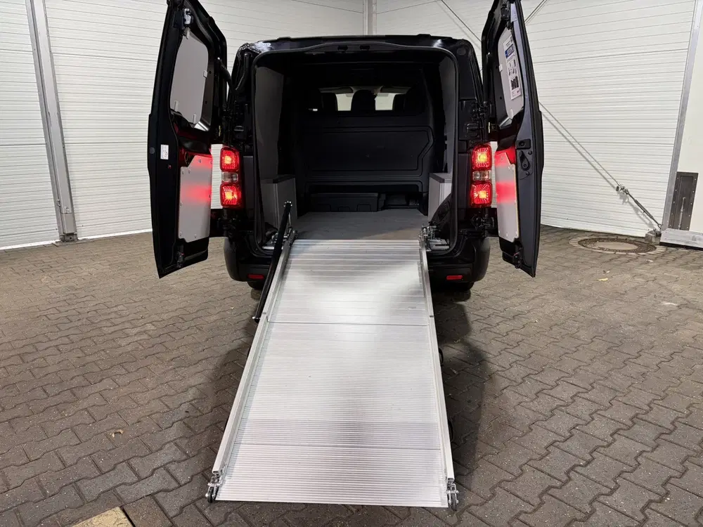 Opel Vivaro L3 75 kWh DC uit 2025, foto 13