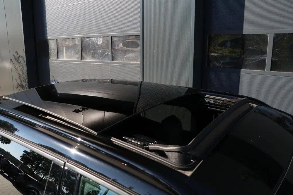 Peugeot 2008 EV 54 kWh uit 2024, foto 12
