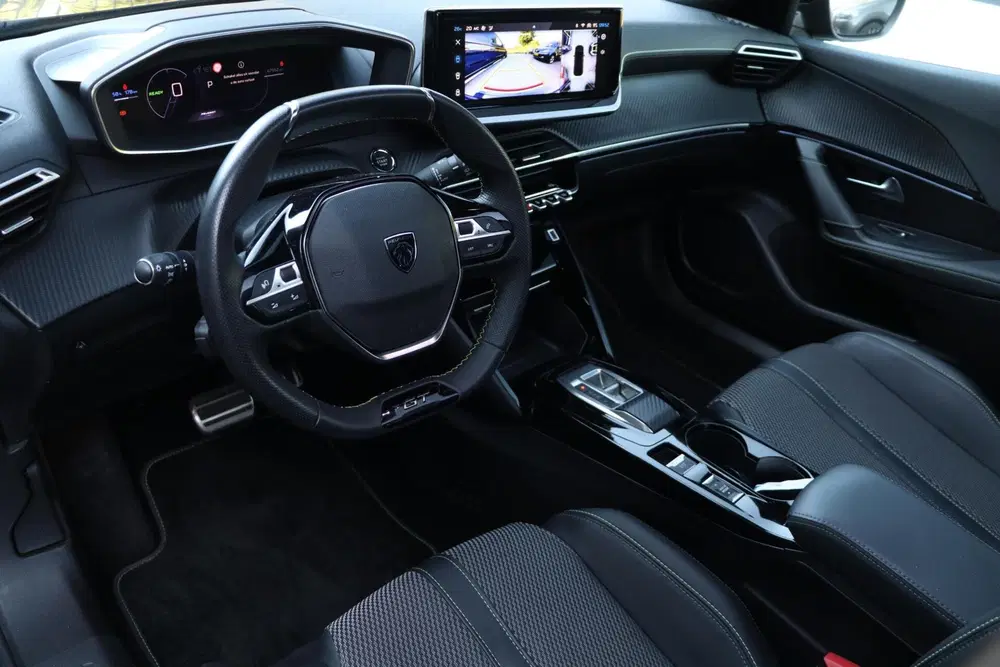 Peugeot 2008 EV 54 kWh uit 2024, foto 14