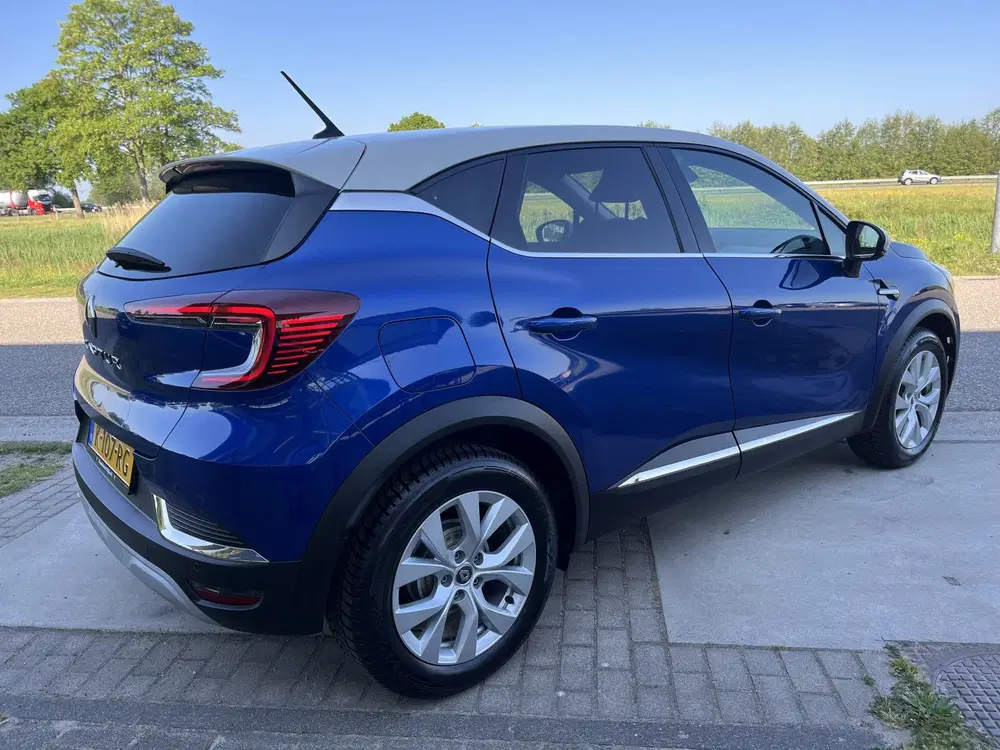 Renault Captur 1.0 TCe 90 Intens uit 2021, foto 2